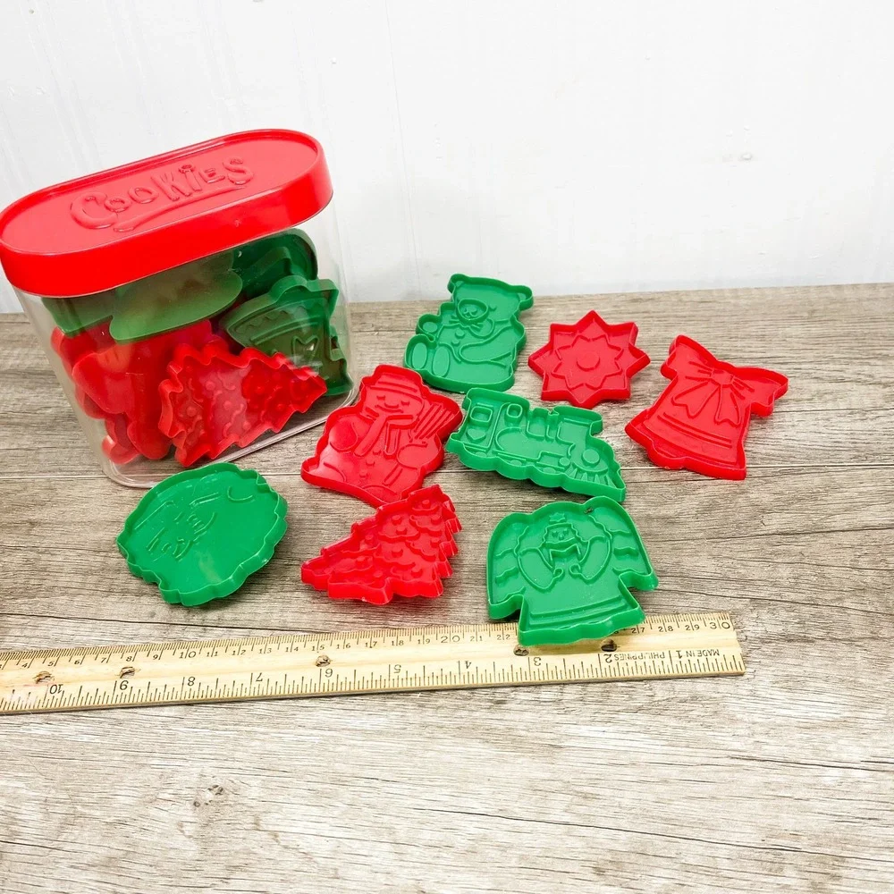 Vintage Christmas Cookie Cutter Set Red Green Plastic Holiday Shapes With Case